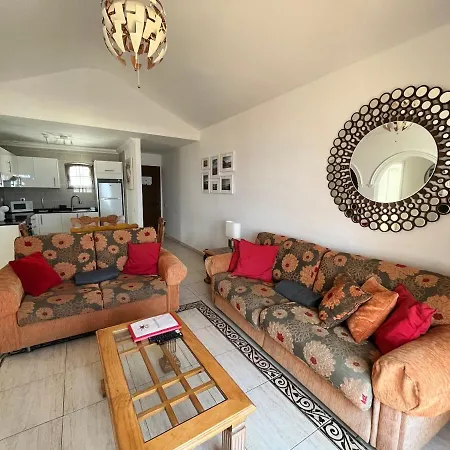 Apartamento La Cumbre 7a - 2 Bed/2 Bath - 1st Floor - Uk Tv - Wi-fi Puerto del Carmen (Lanzarote)