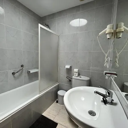 Apartamento La Cumbre 7a - 2 Bed/2 Bath - 1st Floor - Uk Tv - Wi-fi *