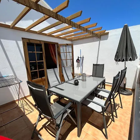 La Cumbre 7a - 2 Bed/2 Bath - 1st Floor - Uk Tv - Wi-fi Apartamento Puerto del Carmen (Lanzarote)
